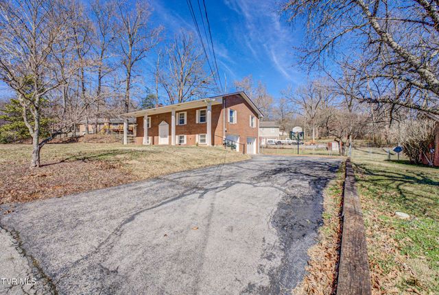 1806 Dellwood Circle, Greeneville, TN 37745