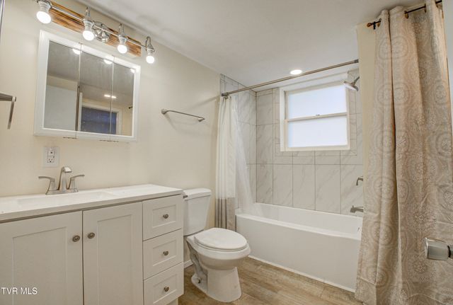 1806 Dellwood Circle, Greeneville, TN 37745