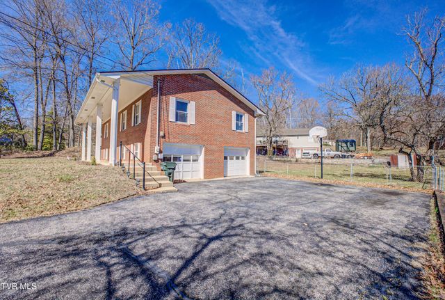 1806 Dellwood Circle, Greeneville, TN 37745