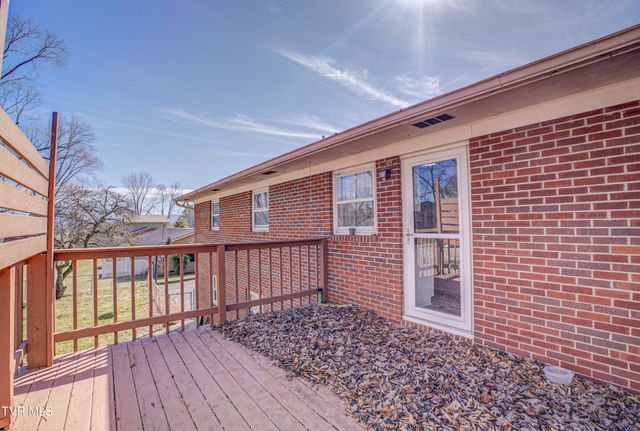 1806 Dellwood Circle, Greeneville, TN 37745