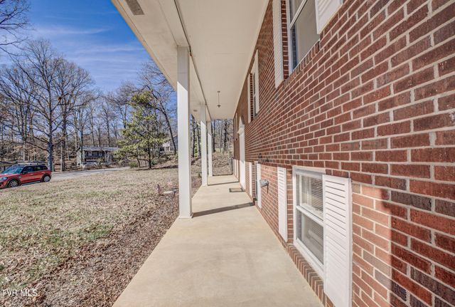 1806 Dellwood Circle, Greeneville, TN 37745