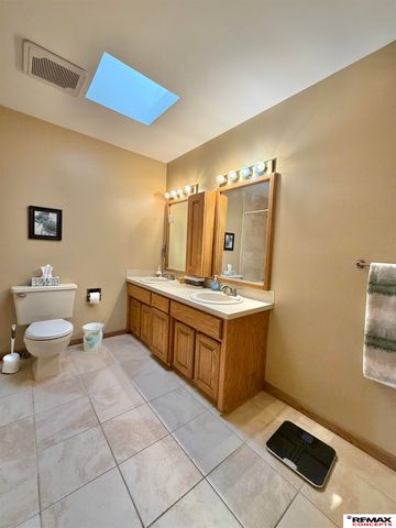 8120 Stockwell Street, Lincoln, NE 68506