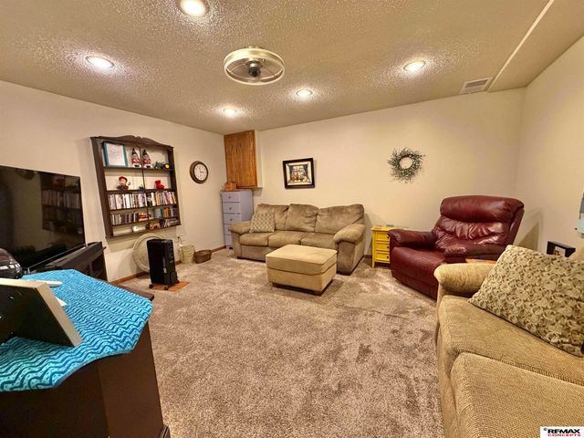 8120 Stockwell Street, Lincoln, NE 68506