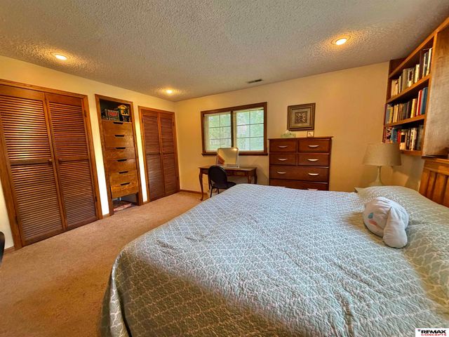 8120 Stockwell Street, Lincoln, NE 68506