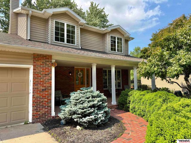 8120 Stockwell Street, Lincoln, NE 68506