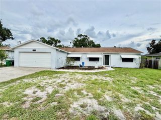 10213 N FLEETWOOD DRIVE, Tampa, FL 33612