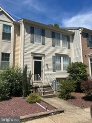 44 PHOTINIA DR, Newark, DE 19702