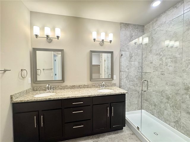 1013 NE Heights Lane, Bentonville, AR 72712