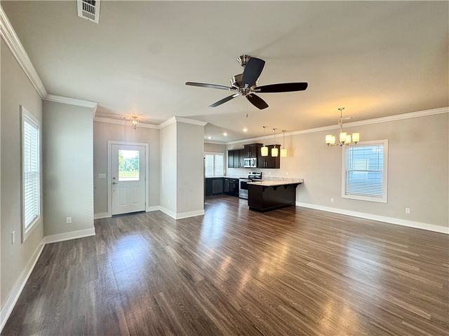1013 NE Heights Lane, Bentonville, AR 72712