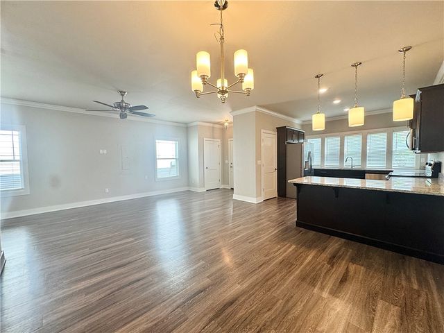 1013 NE Heights Lane, Bentonville, AR 72712