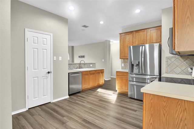 6408 Courtyards Drive, Mckinney, TX 75072