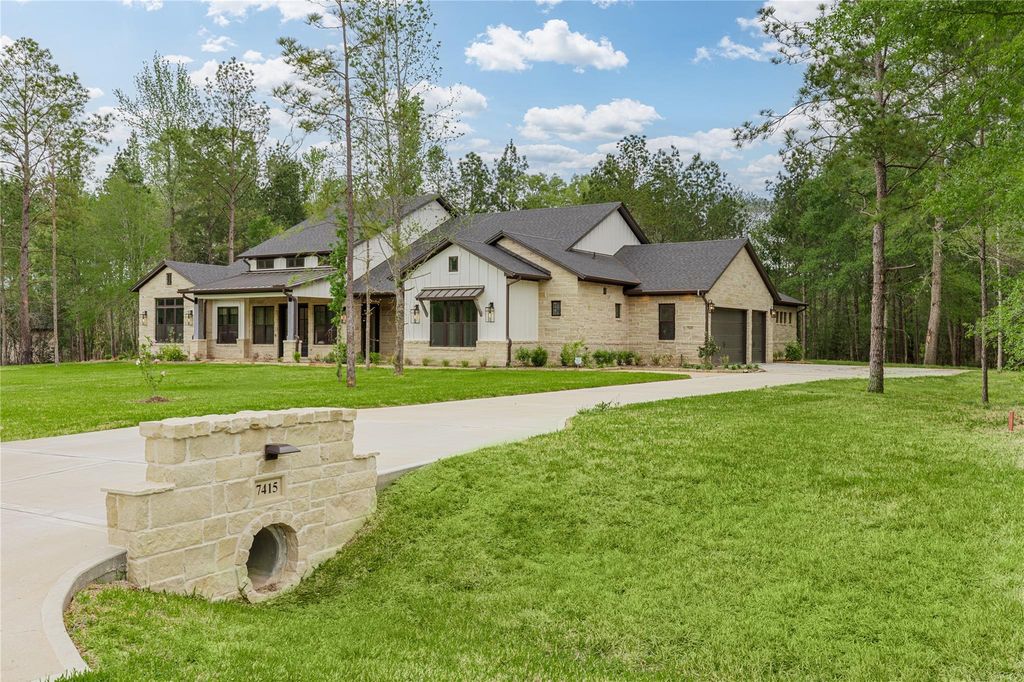 7415 Iron Valley Trail, Montgomery, TX 77316
