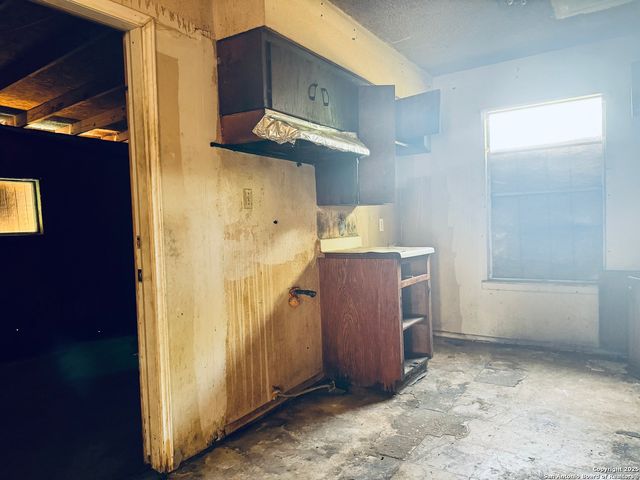 607 Dorie St, San Antonio, TX 78220