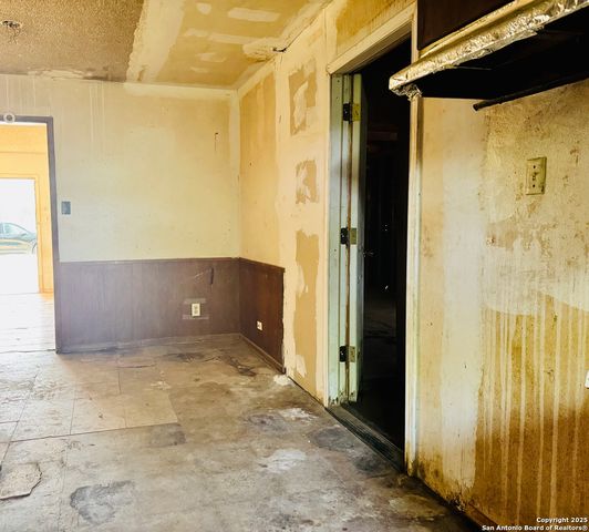 607 Dorie St, San Antonio, TX 78220