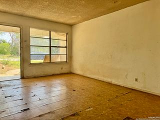 607 Dorie St, San Antonio, TX 78220
