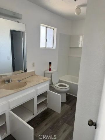 9240 Date 6D, Fontana, CA 92335