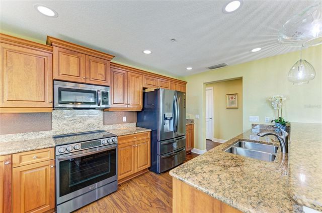 501 HABEN BOULEVARD 606, Palmetto, FL 34221