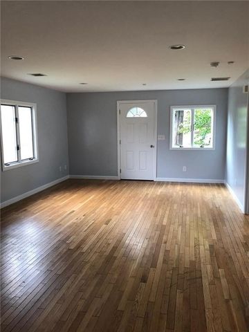 18 San Miguel Drive, Bristol, RI 02809