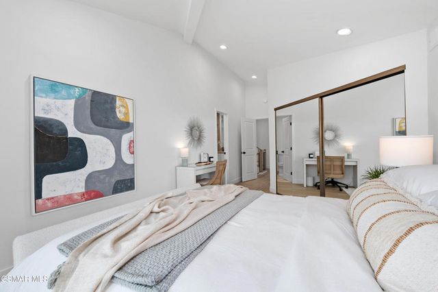 1527 N View Drive, Westlake Village, CA 91362