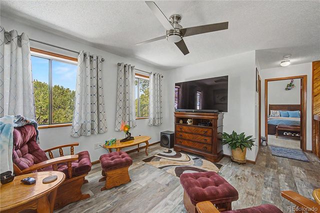 539 12th Trail, Cotopaxi, CO 81223