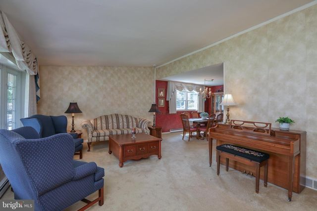239 LOUISE DR, Morrisville, PA 19067