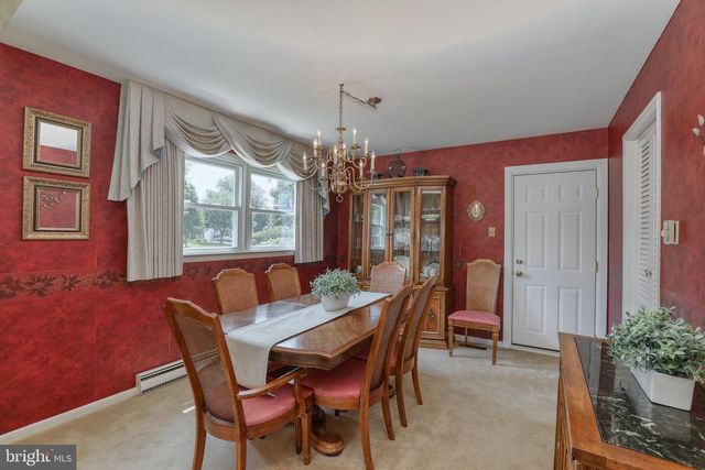 239 LOUISE DR, Morrisville, PA 19067