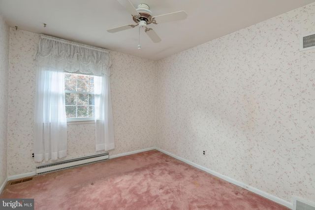 239 LOUISE DR, Morrisville, PA 19067