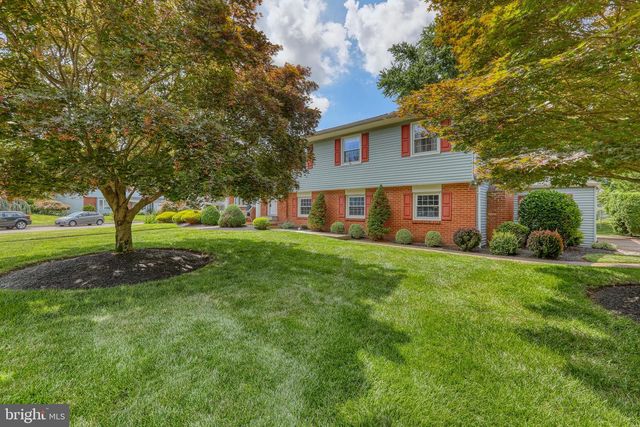 239 LOUISE DR, Morrisville, PA 19067