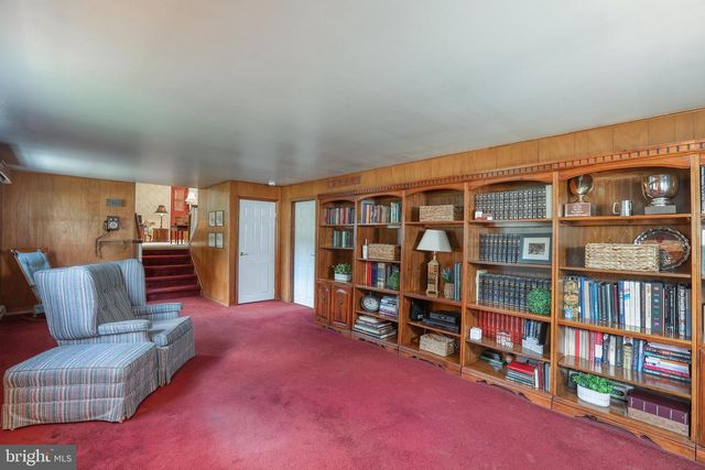 239 LOUISE DR, Morrisville, PA 19067