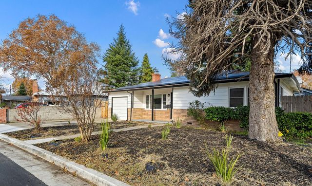 8 17th st, West Sacramento, CA 95691