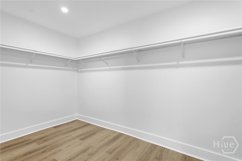 Image 43 of property listing at 101 W 51st Street, Savannah, GA 31405