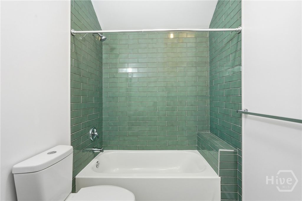 Image 53 of property listing at 101 W 51st Street, Savannah, GA 31405