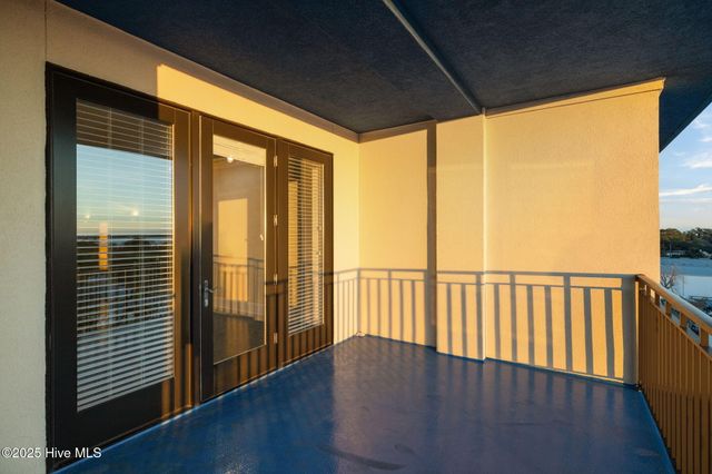 4425 Arendell Street 707 & Slip 41, Morehead City, NC 28557