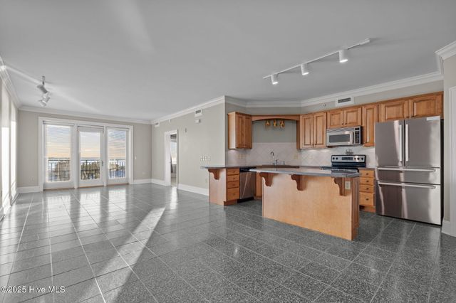 4425 Arendell Street 707 & Slip 41, Morehead City, NC 28557