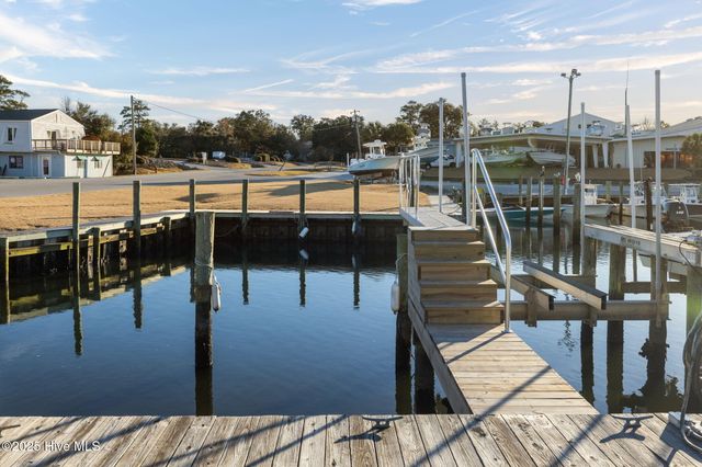4425 Arendell Street 707 & Slip 41, Morehead City, NC 28557