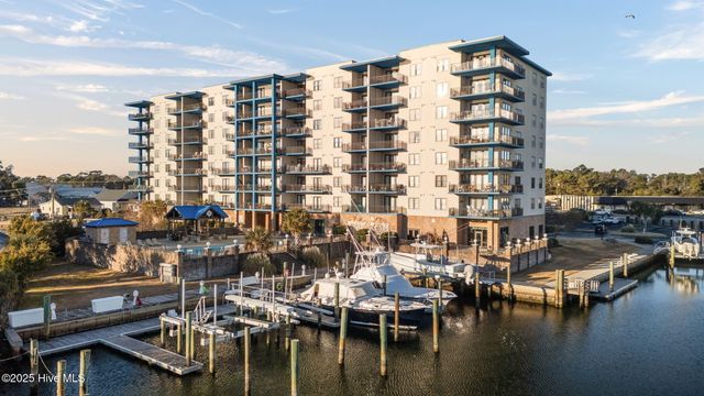 4425 Arendell Street 707 & Slip 41, Morehead City, NC 28557