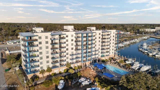 4425 Arendell Street 707 & Slip 41, Morehead City, NC 28557