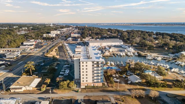 4425 Arendell Street 707 & Slip 41, Morehead City, NC 28557