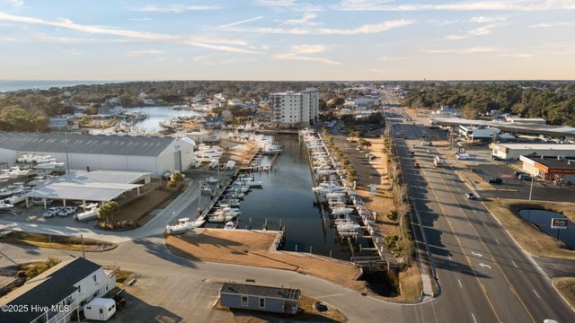 4425 Arendell Street 707 & Slip 41, Morehead City, NC 28557