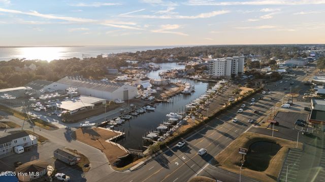 4425 Arendell Street 707 & Slip 41, Morehead City, NC 28557