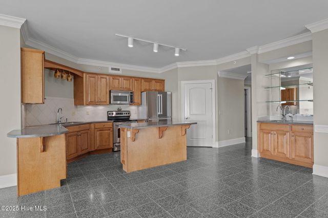 4425 Arendell Street 707 & Slip 41, Morehead City, NC 28557