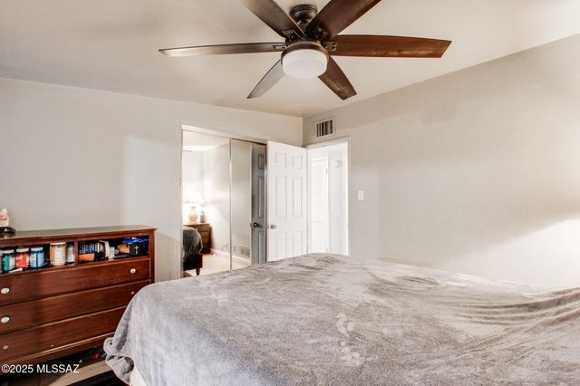 1341 E Bilby Road, Tucson, AZ 85706