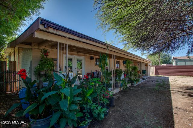 1341 E Bilby Road, Tucson, AZ 85706