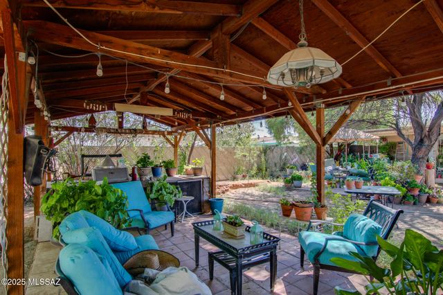 1341 E Bilby Road, Tucson, AZ 85706