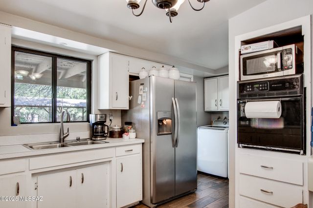 1341 E Bilby Road, Tucson, AZ 85706