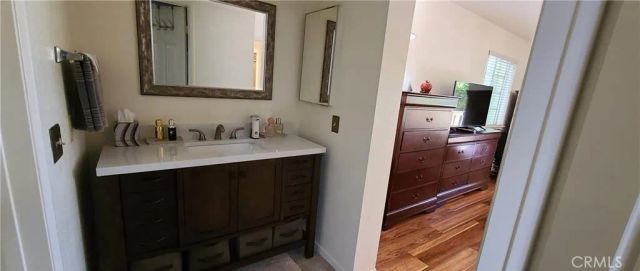 675 Oak Run Trail 306, Oak Park, CA 91377