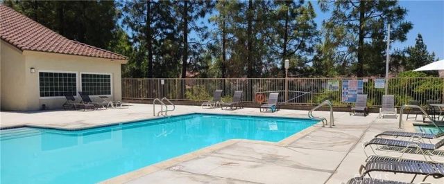 675 Oak Run Trail 306, Oak Park, CA 91377