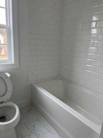 5043 Baywood Lane, Woodstock, GA 30188