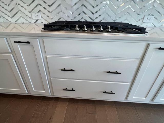 5043 Baywood Lane, Woodstock, GA 30188