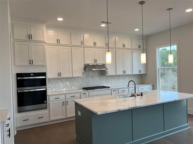 5043 Baywood Lane, Woodstock, GA 30188